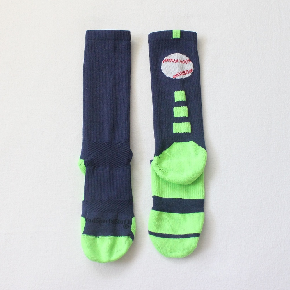 NWOT BASEBALL CREW SOCKS
